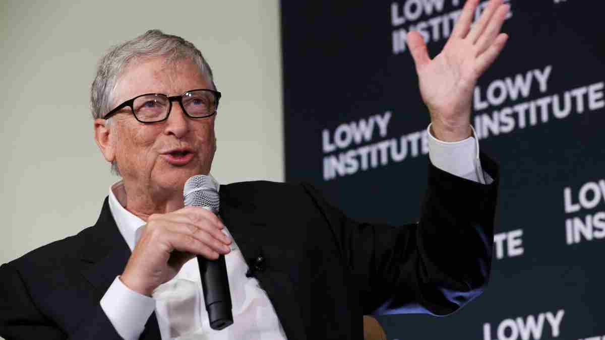 A Comprehensive Biography Of Bill Gates From Harvard Dropout To Tech